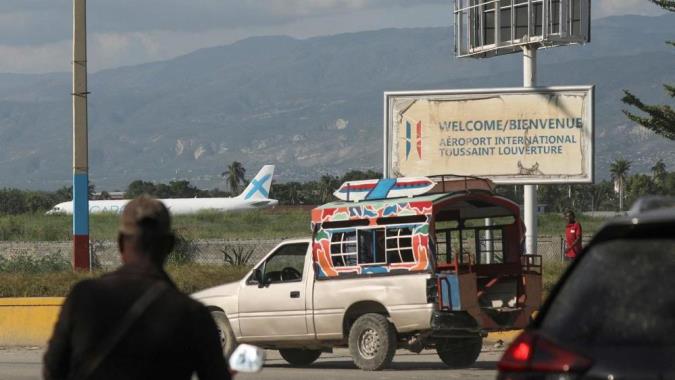 US Flights To Haiti Suspended For Month After Attacks