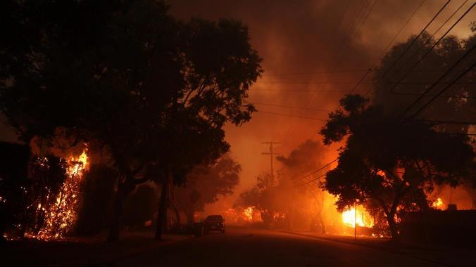 30,000 People Ordered To Evacuate From Los Angeles Wildfire