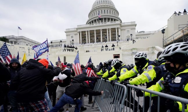 Trump Pardons Hundreds Of Jan 6 Rioters