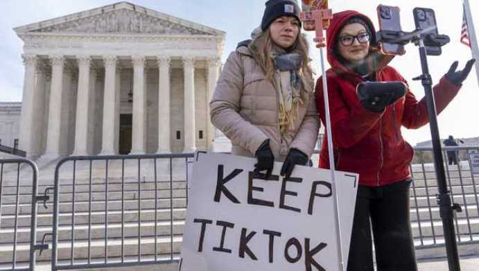 US Supreme Court Leans Toward Upholding Law That Might Ban TikTok