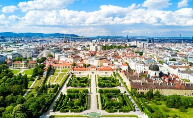 Business Hustle And Evening Whispers: Finding Calm In Wien