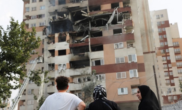 Israel Strikes Iran Nuclear Facilities, Missile Factories